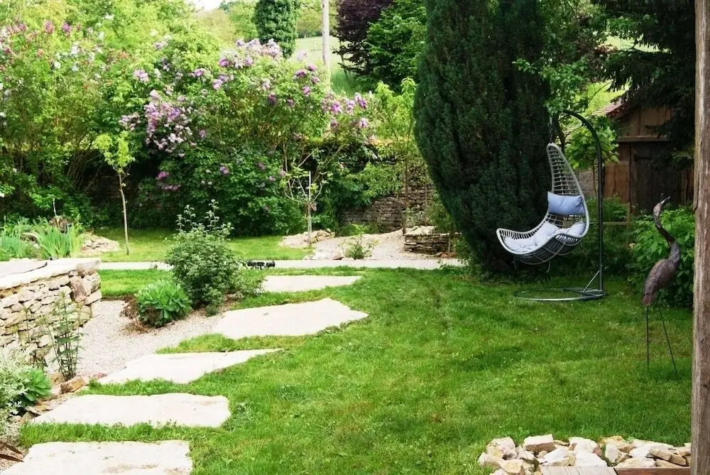 Diaporama du Prieuré de Jouhe 21 1b136a781ace5df7b7e1d72f244a705733d7dd2c