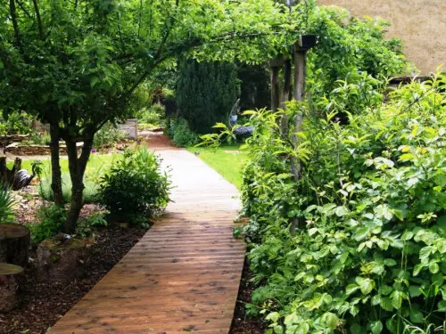 Diaporama du Prieuré de Jouhe 24 91964 1645 401