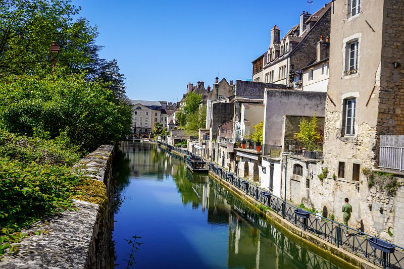 Diaporama du Prieuré de Jouhe 31 Canal des tanneurs Dole